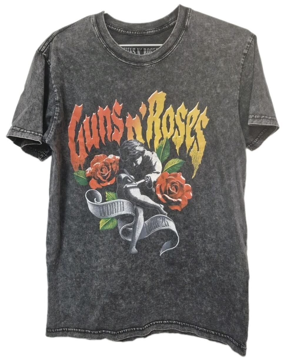 Guns & Roses World Tour 2026 Graphic Tee Womens Small Cotton Worn Once